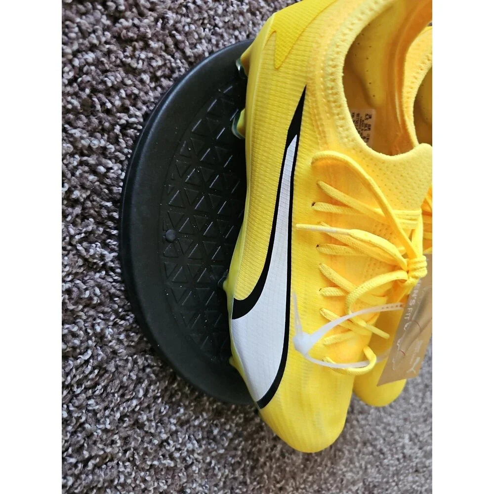 PUMA Ultra Ultimate FG AG Soccer Cleats Voltage Pack 107507-04 Women Size 9